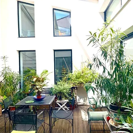 Patio 3 Centre Il Y A Cher C Est Moins Bien 3* Pézenas